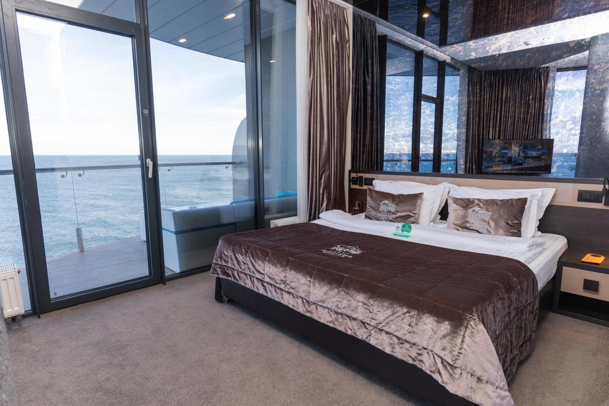 Nemo Hotel Resort & Spa Odessza Szoba fotó Suite