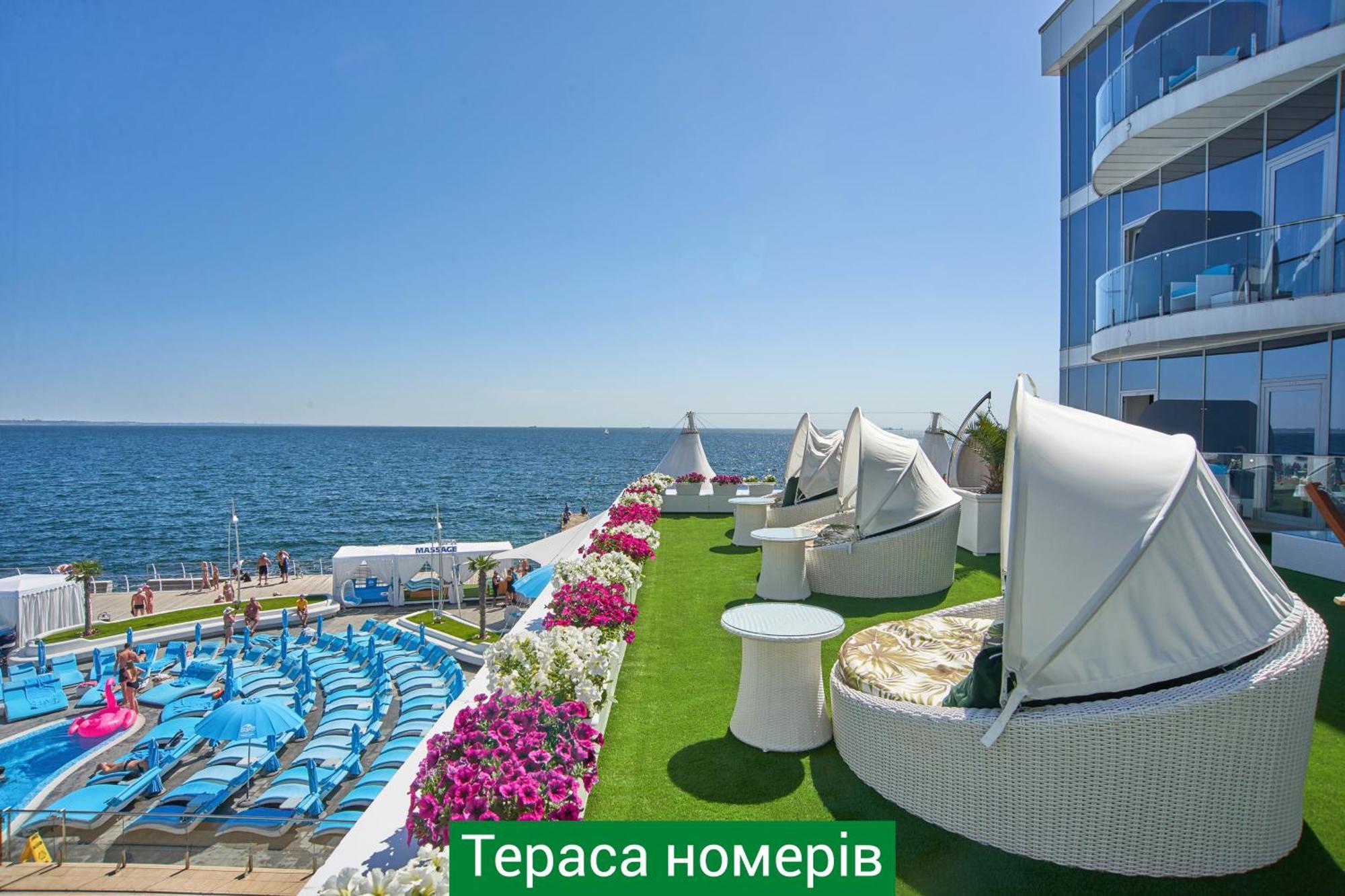 Nemo Hotel Resort & Spa Odessza Kültér fotó Terrace of the complex